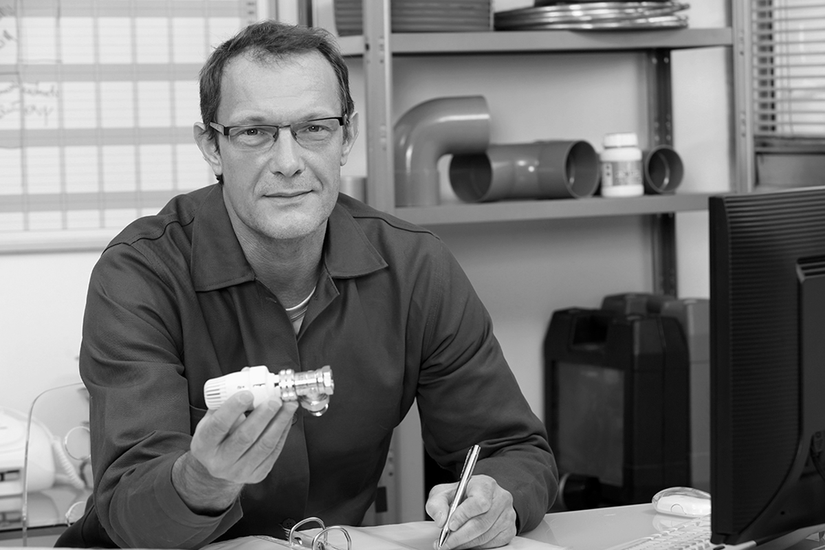 Fitting Guy ?? Fitting Guy L 2